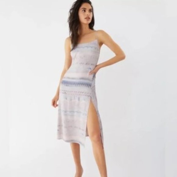 NWT Wilfred Affogato Midi Dress in Light Purple/Blue, Size 2 (Aritzia) - Picture 1 of 5